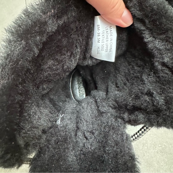 Women’s Michael Kors Winter Snow Boots - Picture 2 of 5